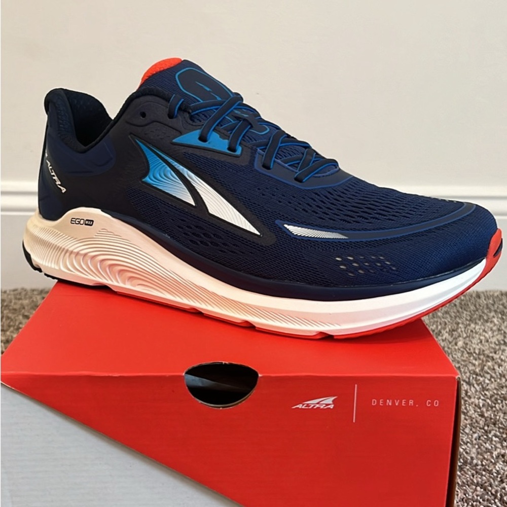 Men’s Altra Paradigm 6 running shoe NWT size 11.5
